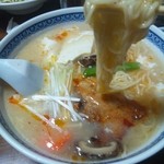 新京 - 酢辛湯麺