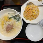 シンシンカク（鑫鑫閣）  - 息子の麺飯セット