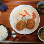 春日原 十八 - メンチカツ定食880円