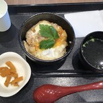 新橋 鶏繁 どんぶり子 - ミニ親子丼　750円