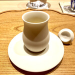 炎水 - 蔵囲昆布と削りたて鰹節の1番出汁