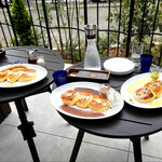 Cafe Prego - テラス席で食べるのがオシャレ