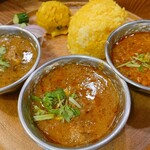 ビートイート - ツキノワグマの内臓カレー