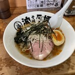 油そば5坪 - 冷麺 800円　奥のPOPが気になる…