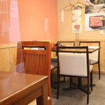 うなぎ お㚙川 - テーブル席