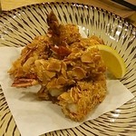 和料理たつのこ - エビとアーモンドの揚げたやつ。