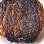 ル・シュクレクール - パンオショコラ底がこげていました