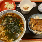 Kitahama - ミニうな丼と山菜そば（温） ¥1680
                        〜うに・とろろ添え〜
