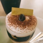 フランス菓子＆カフェ　ラ・ピニヨン - ティラミス　コーヒーゼリーとか入ってました( ´△｀)