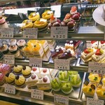 フランス菓子＆カフェ　ラ・ピニヨン - 種類豊富