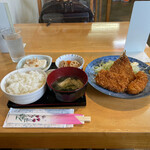 お食事 久呂喜 - ミックスフライ定食B