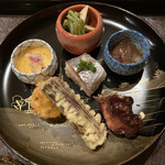 茜坂大沼 - ワクワクの八寸！破竹とワラビ、白海老、蛍烏賊沖漬け、棒寿司、蛸、山独活とゴールドラッシュの天ぷら　　ゴールドラッシュ(トウモロコシ)の天ぷらが美味しい♡ずっとモグモグしていたい！