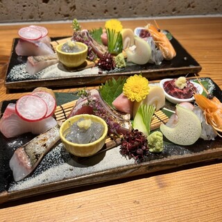 鮮魚の盛り合わせや伊万里牛が愉しめるランチ・ディナーコース。