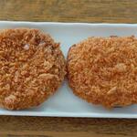 ディオ - 牛コロッケ (税抜)47円 / メンチカツ (税抜)47円 (2022.06.06)