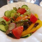 a.cafe - 焼きたてワッフルモーニングのサラダ