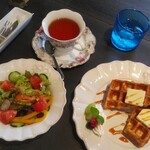 a.cafe - 焼きたてワッフルモーニングセット
