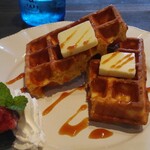 a.cafe - 焼きたてワッフルモーニング！！！