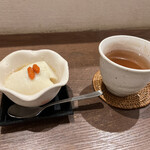 Sinsentyaen - 杏仁豆腐　２００円（税込）