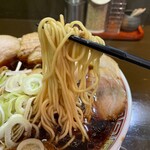 丸 中華そば - 麺リフト