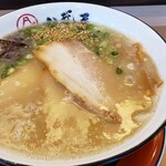 麺笑 八武屋 - 豚骨ラーメンにチャーシュートッピング