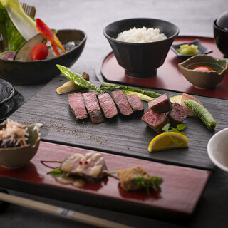 “総理大臣賞3年連続金賞を受賞した”宮崎牛をご堪能ください