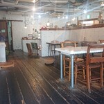 AIDA with CAFE - 内観