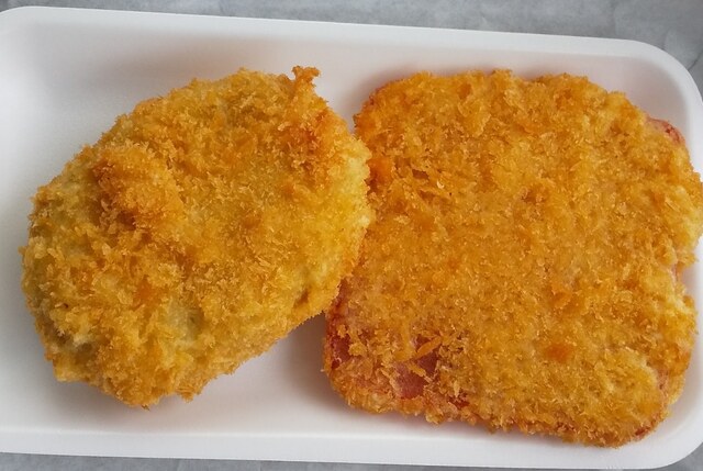 伊藤精肉店 - 中豊（コロッケ）の写真