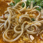 小閣樓 - スパイシー担々麺刀削麺風