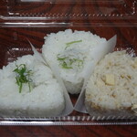 おむすび いちほし海苔店  - 釜揚げしらすと大葉、釜揚げしらすの炊き込みご飯