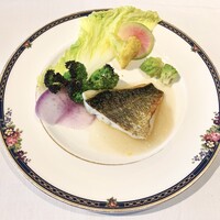 ル ベナトン - 黒鯛のソテー　醤油大根のソース
