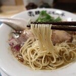 鯖の上にも三年 - もっちり麺