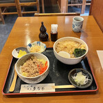 Sobadokoro Tanaka - そぼろご飯とたぬき蕎麦　880円