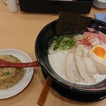 九州ラー麺 加虎 - 