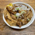 Taishuu Izakaya Masuyama - モツと豆腐煮込み。味が滲み出て美味しい！