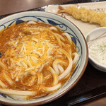 Marugame Seimen - チーズトマたまカレーうどん大  ちょい足しご飯  エビ天