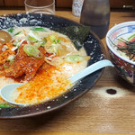 屋台ラーメン とんこつ貴生 - 