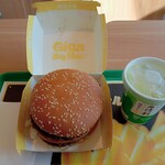 マクドナルド - ギガビッグマック、マックシェイク（辻利抹茶ラテ）（S）