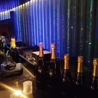 DINING & BAR TABLE 9 TOKYO - 