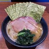 Itto - ラーメン800円麺硬め。海苔増し140円。