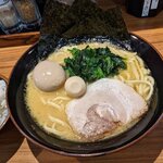 壱角家 - 味玉ラーメン醤油