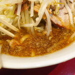 ラーメン二郎 - スープ