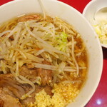 ラーメン二郎 - ラーメン半分＋ニンニク多め＋白ネギ