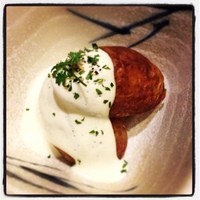 西新初喜 姪浜駅南店 - 久々に家族で地元のお店でお食事♡なかなかコスパが良かったです(^.^)
                    
                    新ジャガのクリームチーズあんかけ〜