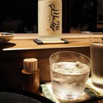 薪鳥新神戸 - 米焼酎「鳥飼」（ロック）