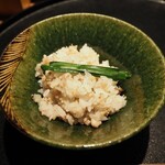 薪鳥新神戸 - 鳥そぼろご飯 + 韮