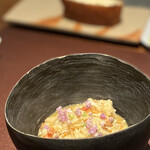 イル アオヤマ - 毛ガニと加藤農園のトマト「きわめ」を使ったリゾット