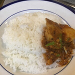 カリーライス専門店エチオピア - 硬めに炊かれたご飯と相性抜群