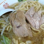 ラーメン二郎 - 豚