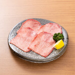 焼肉 水谷 - 【熟成タン】2100円20日間以上ドライエイジングさせた和牛タン。