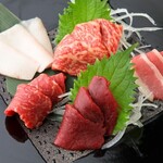 Assortment of 5 types of horse sashimi